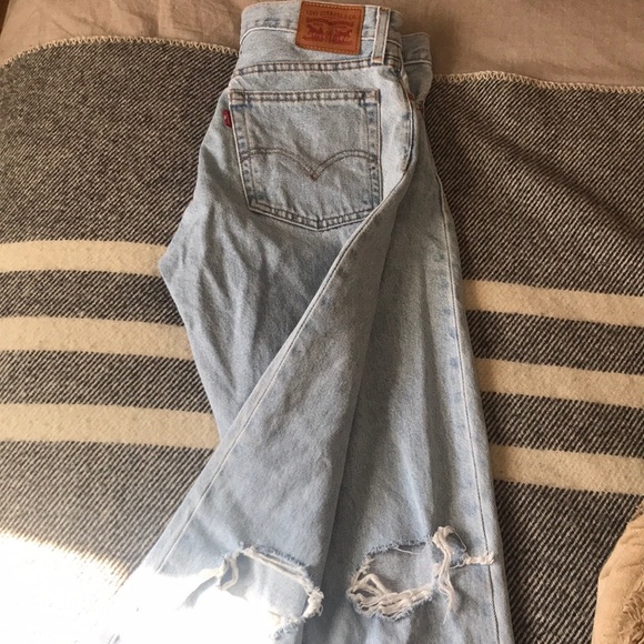 Levi’s Wedgie Fit - Picture 4 of 4